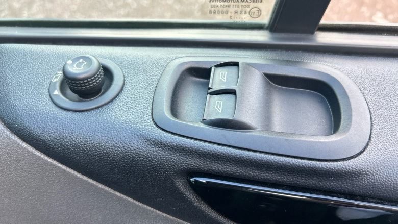 Ford Transit Custom 280 L1 Diesel Fwd 2.0 EcoBlue 130ps Low Roof Limited Van